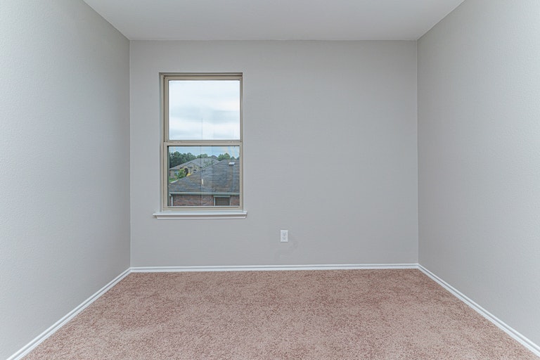Photo 19 of 27 - 1420 N Houston St, Royse City, TX 75189