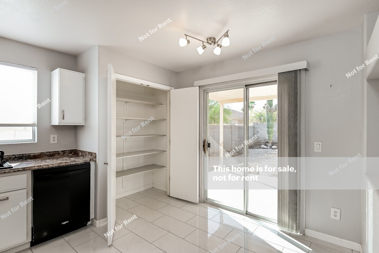 Photo 14 of 27 - 7013 W Amarante Dr, Tucson, AZ 85743