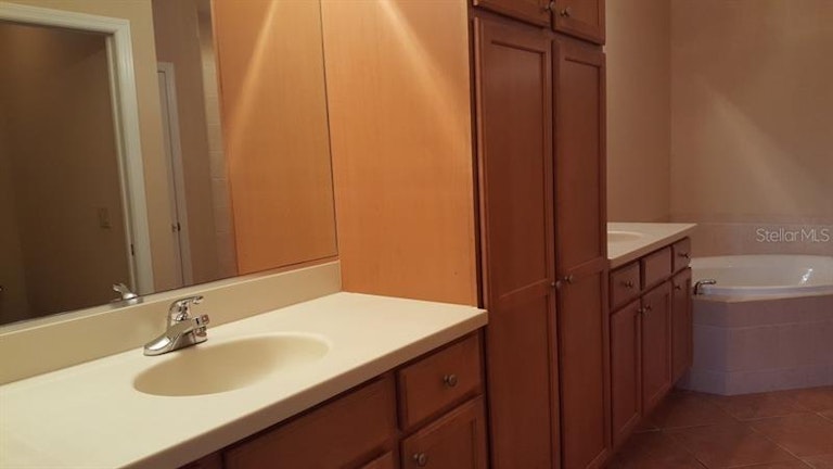 Photo 21 of 25 - 8434 Miramar Way #8434, Lakewood Ranch, FL 34202