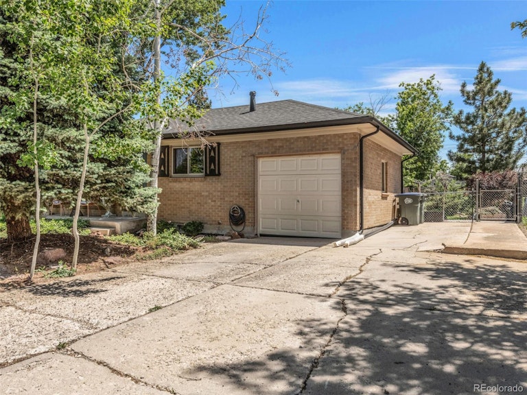 Photo 33 of 40 - 190 E 106th Ave, Northglenn, CO 80233