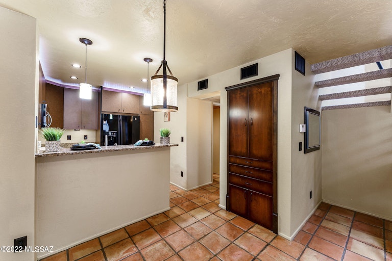 Photo 8 of 41 - 7619 E Callisto Cir #87, Tucson, AZ 85715