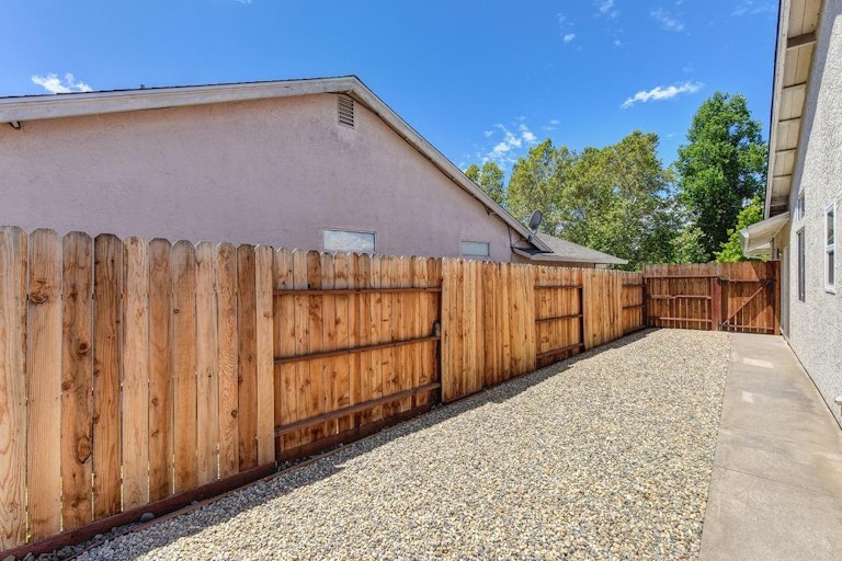Photo 37 of 40 - 8372 Vintage Park Dr, Sacramento, CA 95828