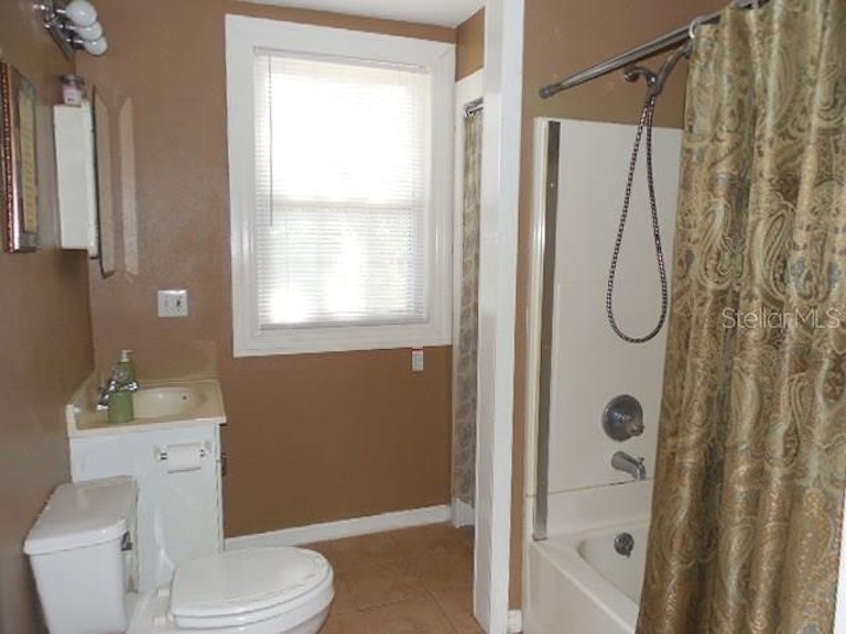 Photo 18 of 24 - 803 E 2nd St, Sanford, FL 32771