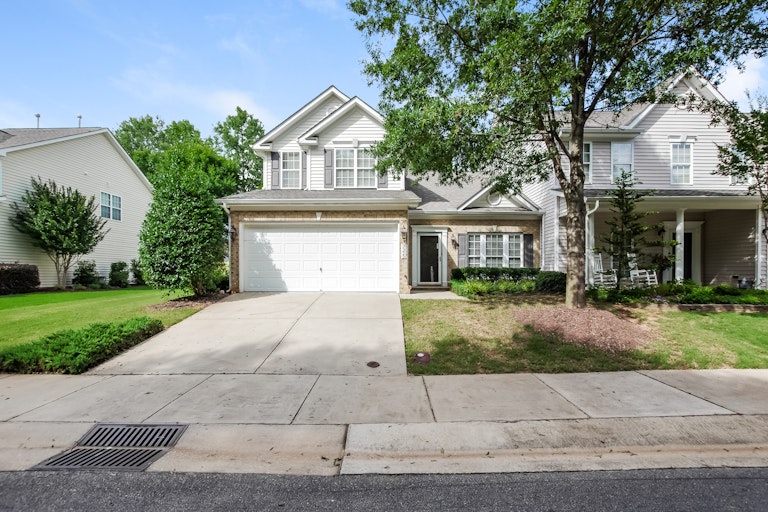 Photo 1 of 25 - 3329 Archdale Dr, Raleigh, NC 27614