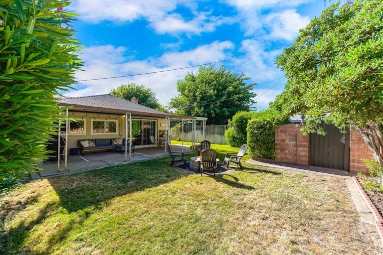 Photo 44 of 52 - 2118 Eric Rd, Carmichael, CA 95608