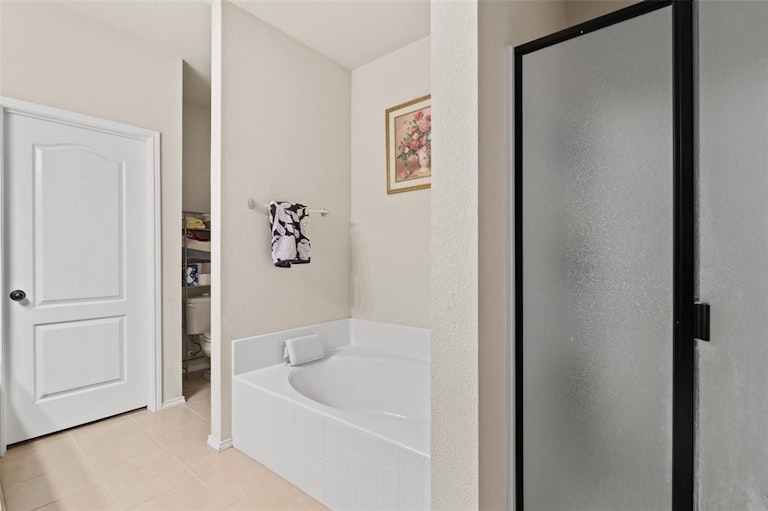 Photo 17 of 30 - 5408 Wharfside Pl, Denton, TX 76208