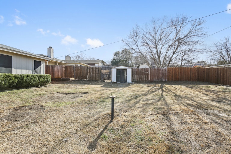 Photo 25 of 25 - 812 Max St, Fort Worth, TX 76108