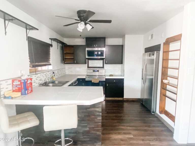 Photo 5 of 30 - 2440 E Valley View Dr, Phoenix, AZ 85042
