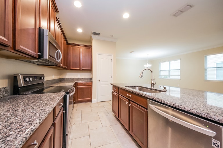 Photo 4 of 25 - 8111 Jailene Dr, Windermere, FL 34786
