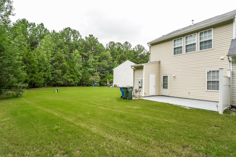 Photo 24 of 25 - 8302 Aspen Mountain Ct, Raleigh, NC 27616
