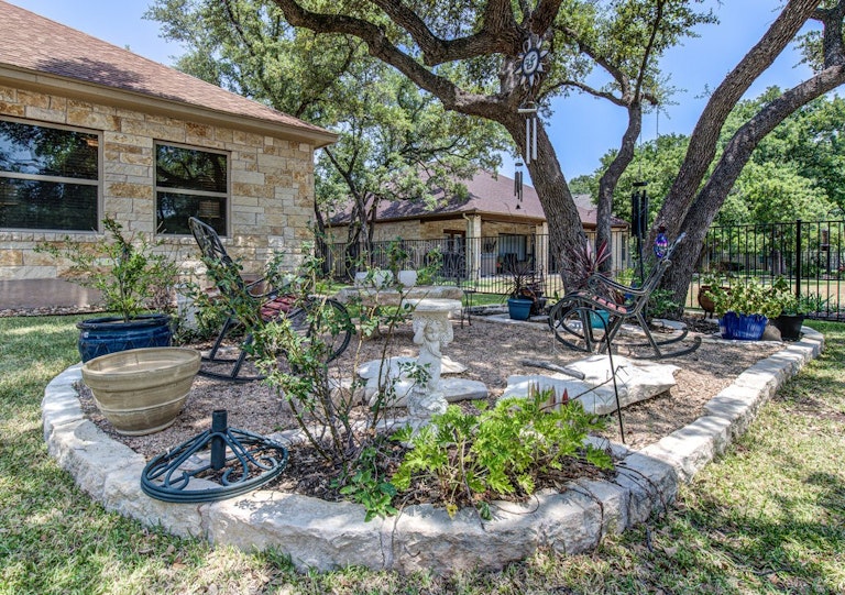 Photo 32 of 39 - 604 Caprock Canyon Trl, Georgetown, TX 78633