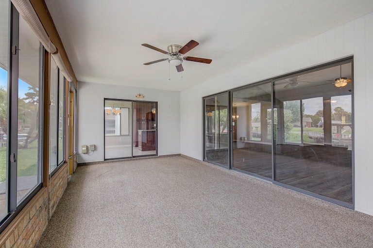 Photo 20 of 32 - 2401 Harris Blvd, Kissimmee, FL 34746