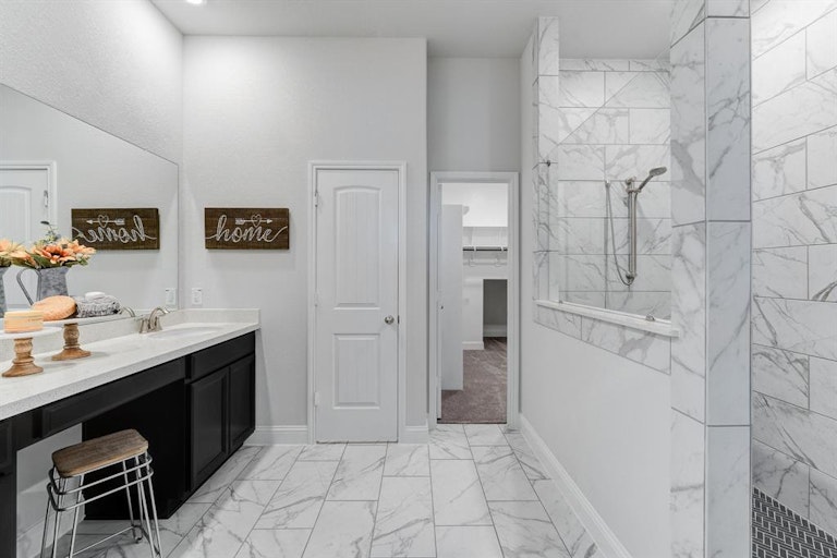 Photo 5 of 22 - 23758 Celeste Fig Dr, Katy, TX 77493