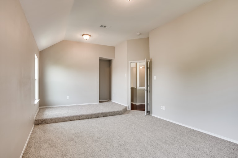 Photo 24 of 36 - 6400 Sidney Ln, McKinney, TX 75070