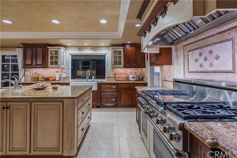 Photo 16 of 59 - 2899 N Monte Verde Dr, Covina, CA 91724