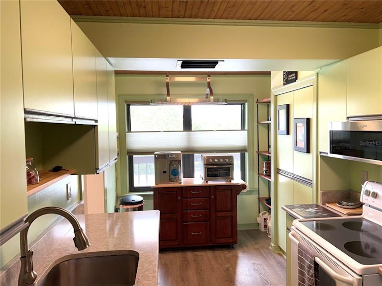 Photo 7 of 40 - 635 30th Ave W Unit F306, Bradenton, FL 34205
