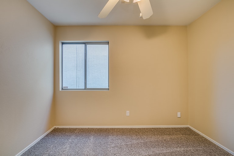 Photo 20 of 27 - 3326 W Fraktur Rd, Phoenix, AZ 85041