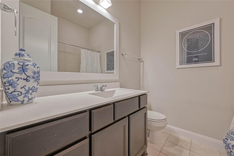 Photo 14 of 48 - 21606 Albertine Dr, Tomball, TX 77377
