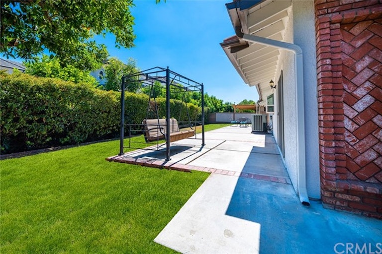 Photo 36 of 49 - 166 E Winnie Way, Arcadia, CA 91006