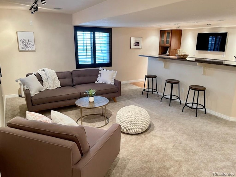 Photo 32 of 40 - 604 Ridgemont Cir, Highlands Ranch, CO 80126