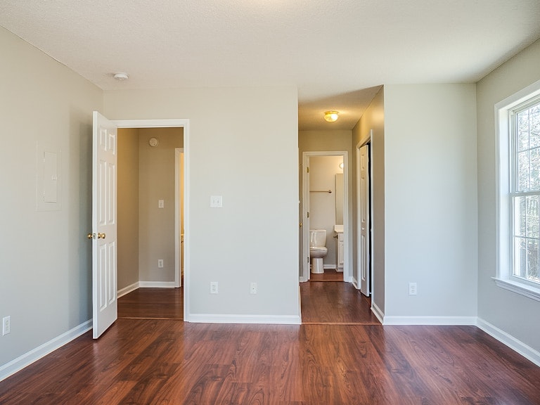 Photo 9 of 23 - 1142 Darius Pearce Rd, Youngsville, NC 27596