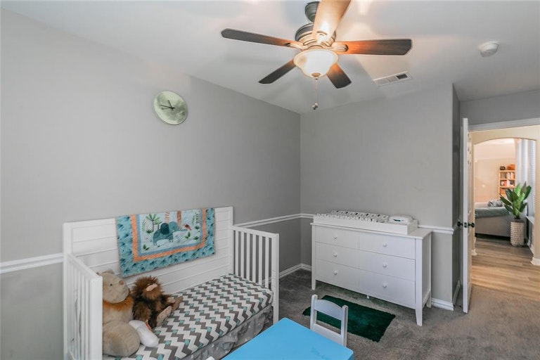 Photo 18 of 40 - 4805 Campfire Ct, Fort Worth, TX 76244
