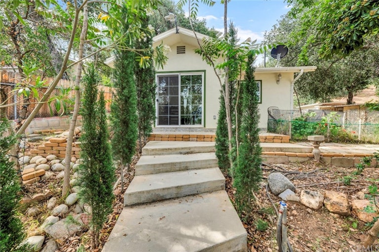 Photo 24 of 47 - 7814 McGroarty St, Sunland, CA 91040