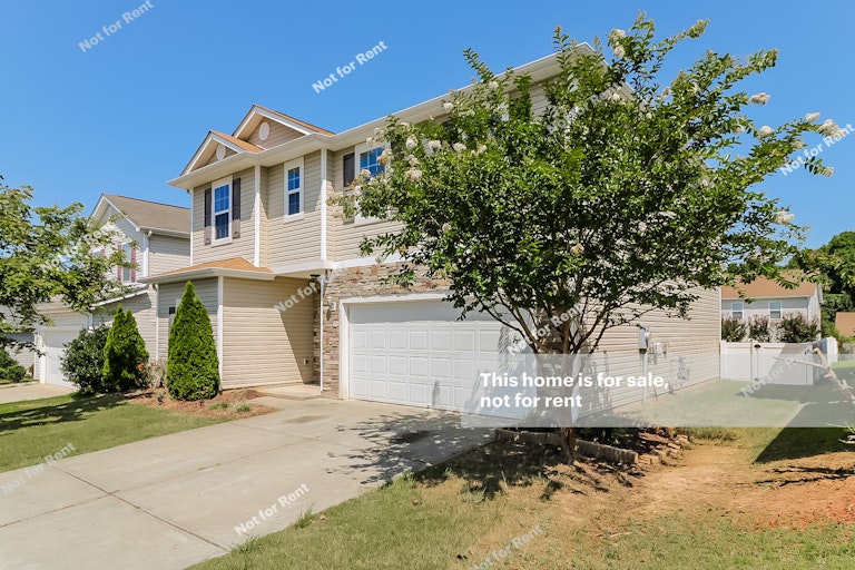 Photo 24 of 26 - 526 Kerriann Ln, Clayton, NC 27520