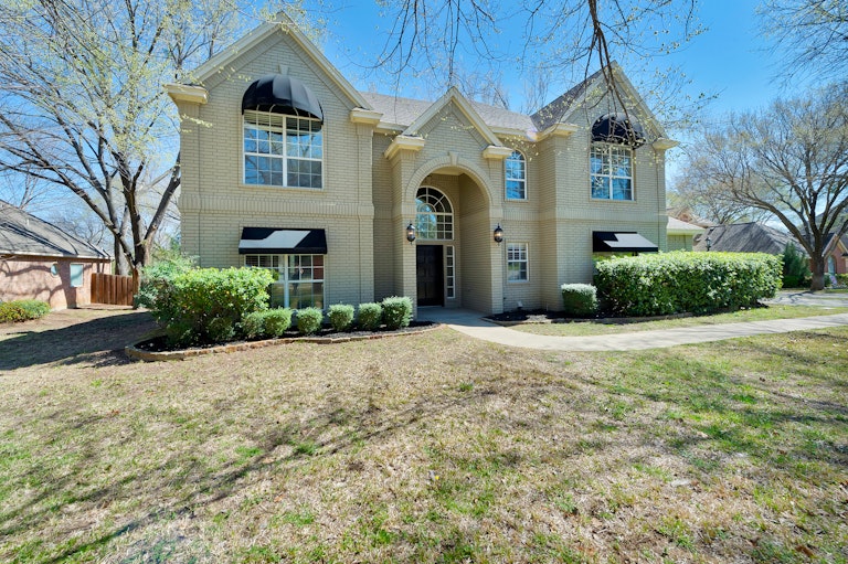 Photo 37 of 38 - 5705 Pleasant Run Rd, Colleyville, TX 76034