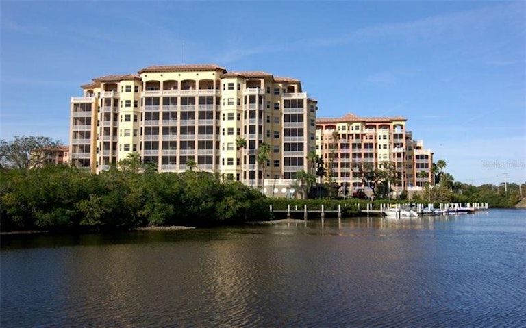 Photo 22 of 25 - 1921 Monte Carlo Dr #703, Sarasota, FL 34231