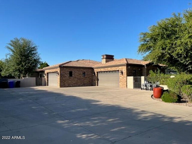 Photo 33 of 44 - 2026 E Avenida Del Valle Ct, Gilbert, AZ 85298