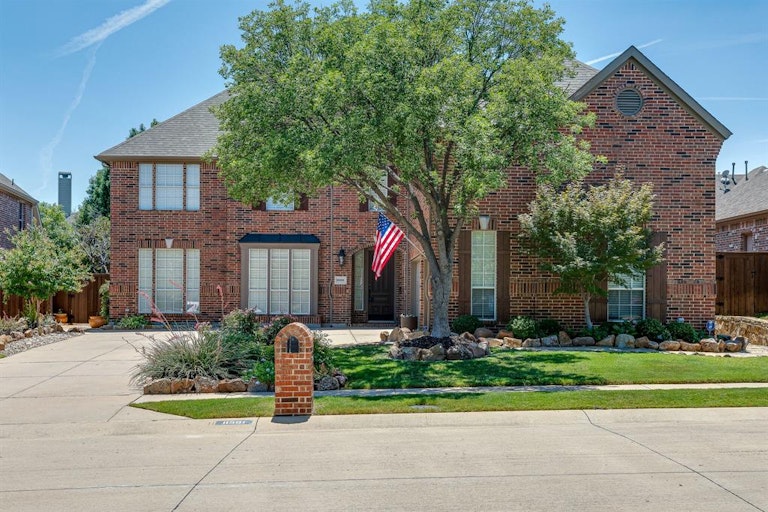 Photo 1 of 37 - 8501 Persimmon Ct, McKinney, TX 75072