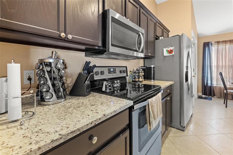Photo 17 of 33 - 2603 Whitewood Rd, Mulberry, FL 33860