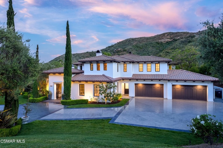 Photo 1 of 77 - 29462 Malibu View Ct, Agoura Hills, CA 91301