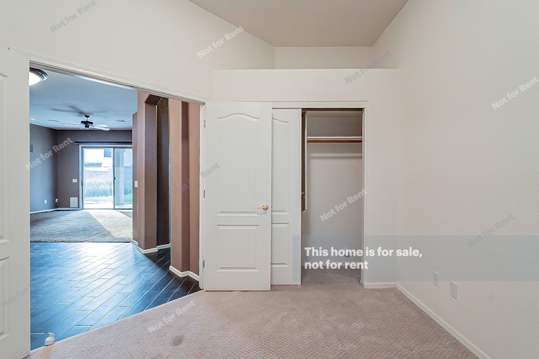 Photo 16 of 20 - 532 N Cambridge St, Gilbert, AZ 85233