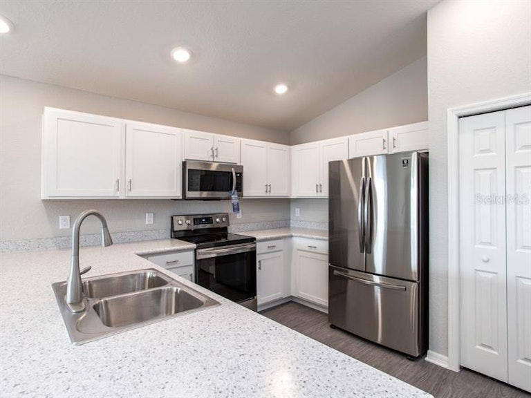 Photo 5 of 21 - 388 Lily Ln, Davenport, FL 33837