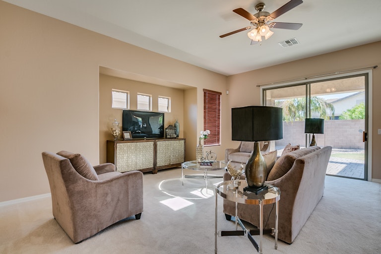 Photo 11 of 35 - 512 W Wildhorse Dr, Chandler, AZ 85286