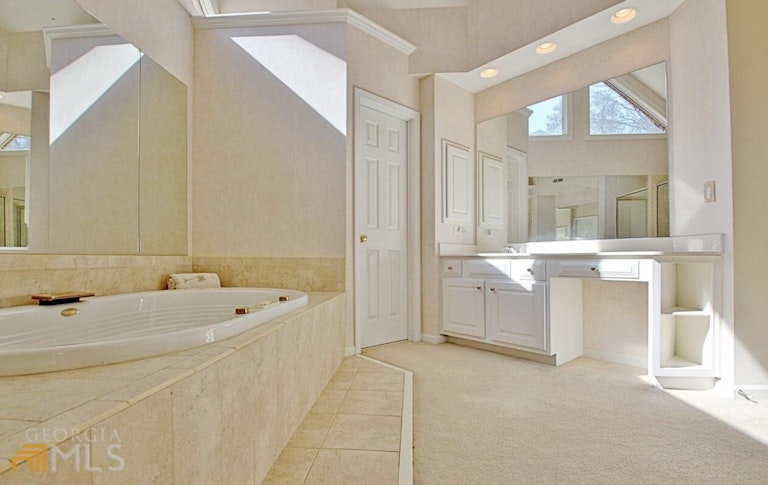 Photo 20 of 39 - 265 Millhaven Lndg, Fayetteville, GA 30215