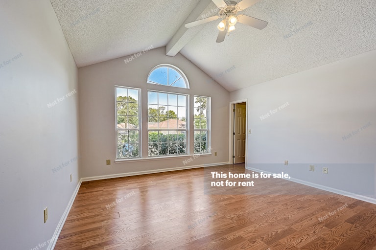 Photo 21 of 37 - 1154 Weyburn Way, Jacksonville, FL 32225