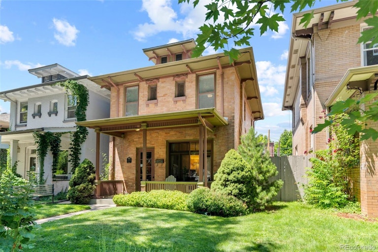 Photo 2 of 35 - 1359 Steele St, Denver, CO 80206
