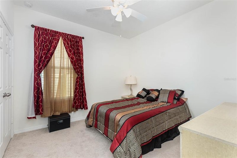 Photo 18 of 28 - 2814 Carter Grove Ln, Kissimmee, FL 34741