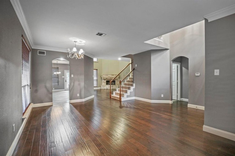 Photo 7 of 38 - 2921 Pioneer Park Dr, Flower Mound, TX 75022