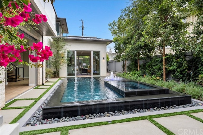 Photo 25 of 56 - 763 11th St, Manhattan Beach, CA 90266