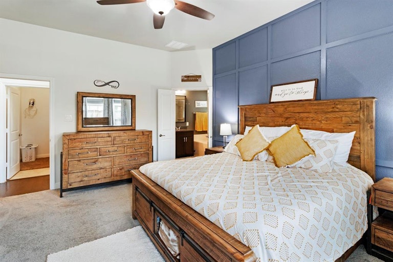 Photo 18 of 23 - 5901 Humber Ln, Aubrey, TX 76227