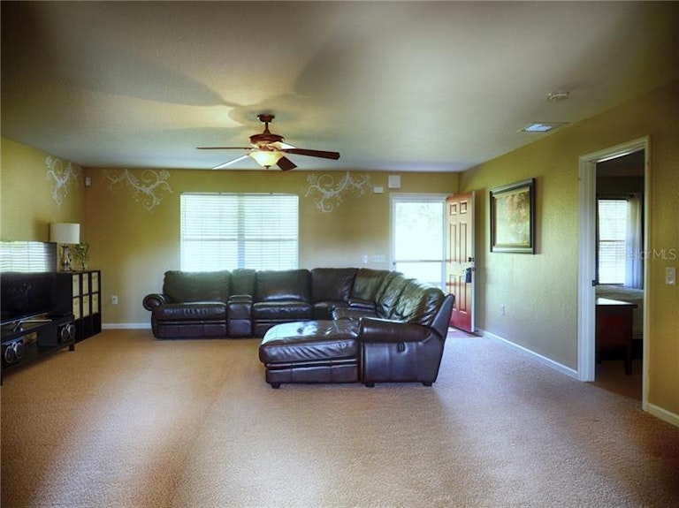 Photo 17 of 21 - 17044 Lake Ingram Rd, Winter Garden, FL 34787