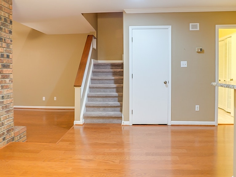 Photo 13 of 30 - 4405 Sunburst Ct, Raleigh, NC 27613