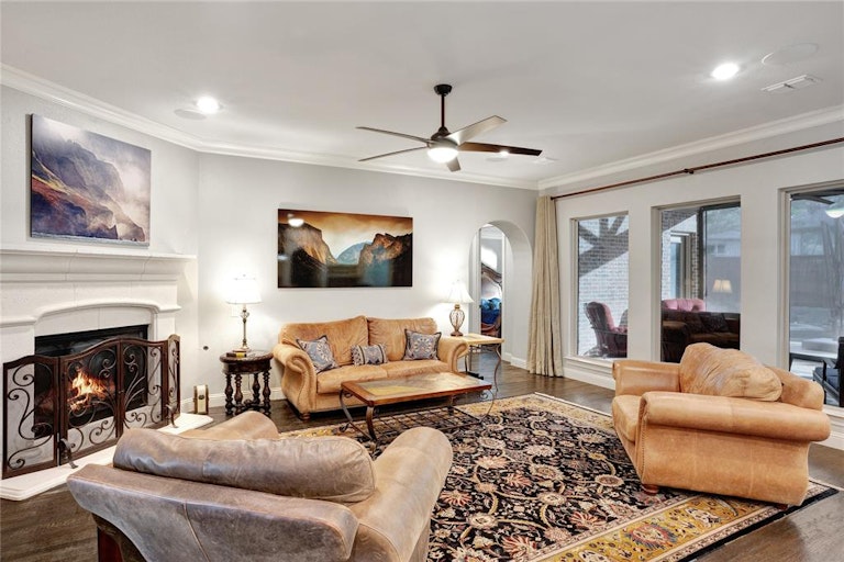 Photo 10 of 35 - 7571 Orchard Hill Ln, Frisco, TX 75035