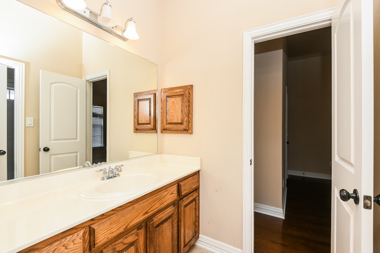 Photo 25 of 27 - 3625 Jennifer Dr, Flower Mound, TX 75022