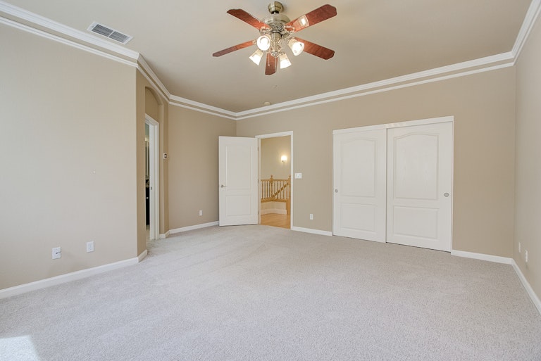 Photo 8 of 41 - 1400 Musgrave Dr, Roseville, CA 95747