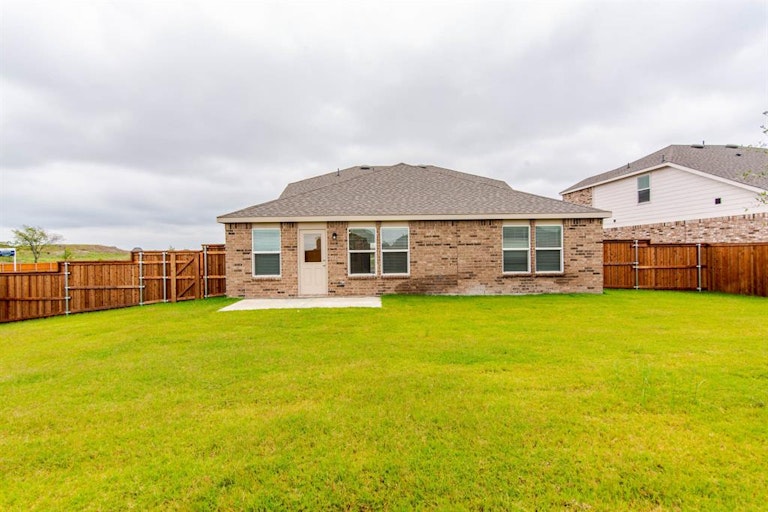 Photo 25 of 29 - 302 Onslow Dr, Forney, TX 75126